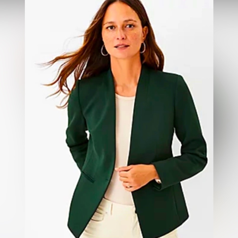 New w/ tags! Ann Taylor size 2 cut away Blazer in forest green!